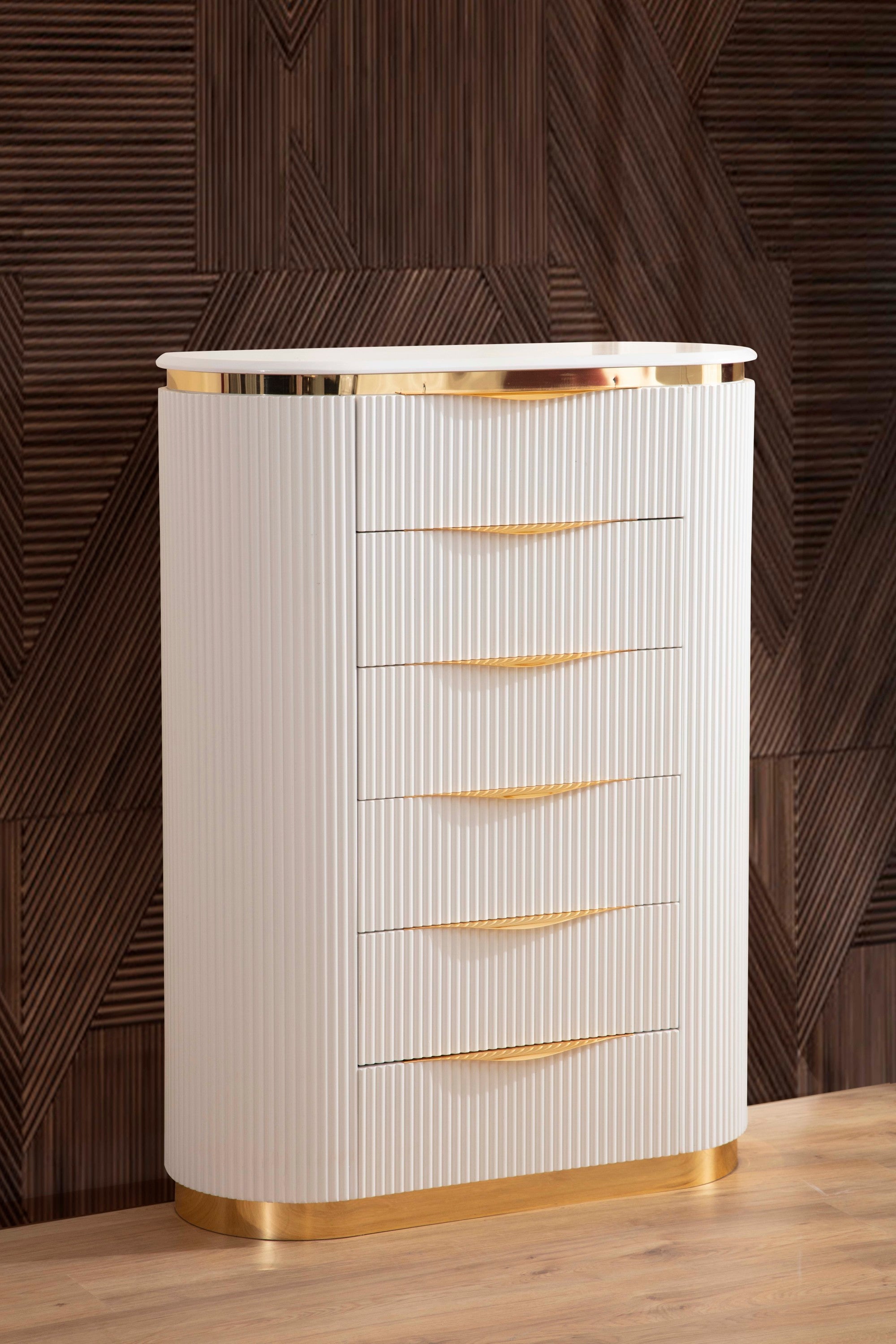 Laura Gold Detailed Chest made with Wood in White      same as G150109247  (NJ inventory)