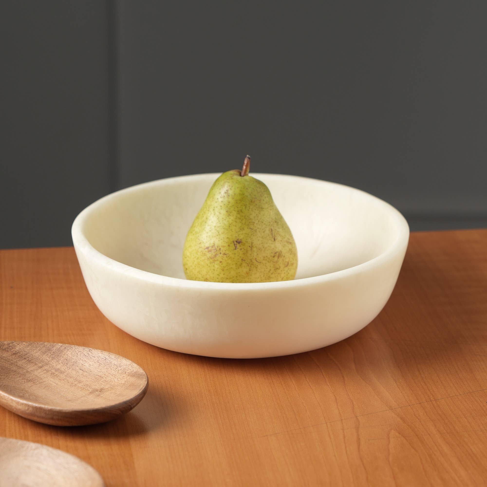 Resin Salad Bowl - Premium Serve Bowl for Home and Kitchen