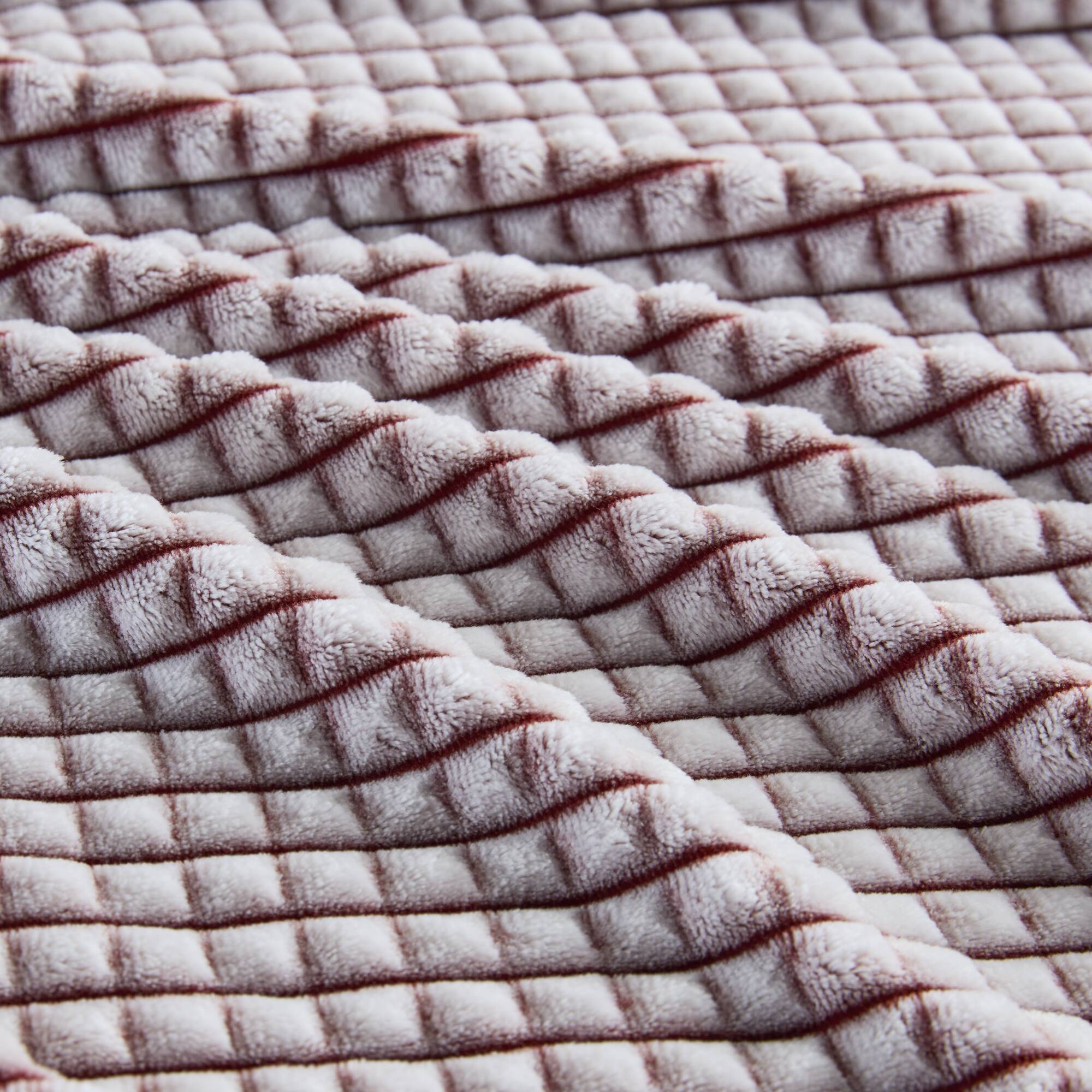 21901061