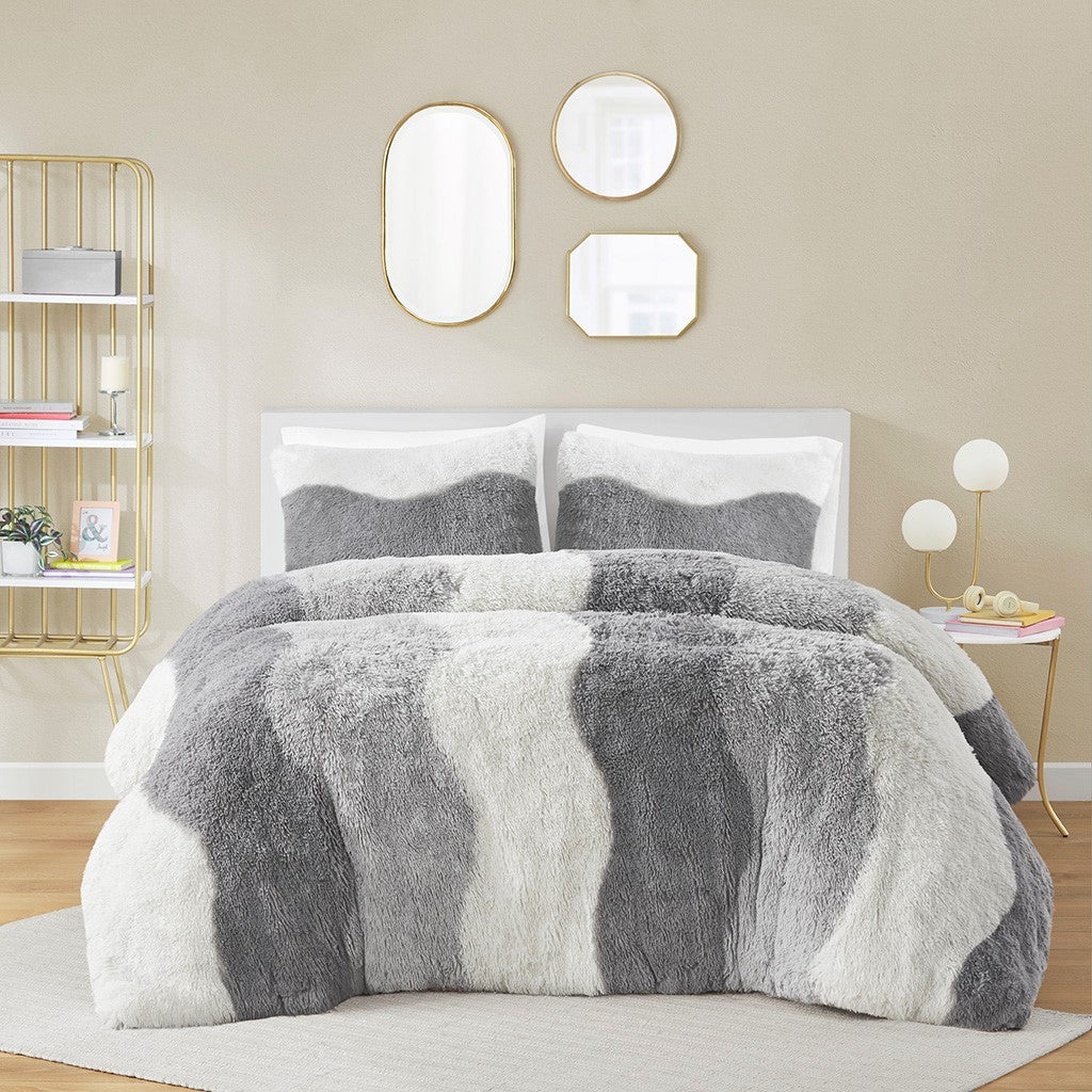 Full/Queen Ombre Shaggy Faux Fur Comforter Set