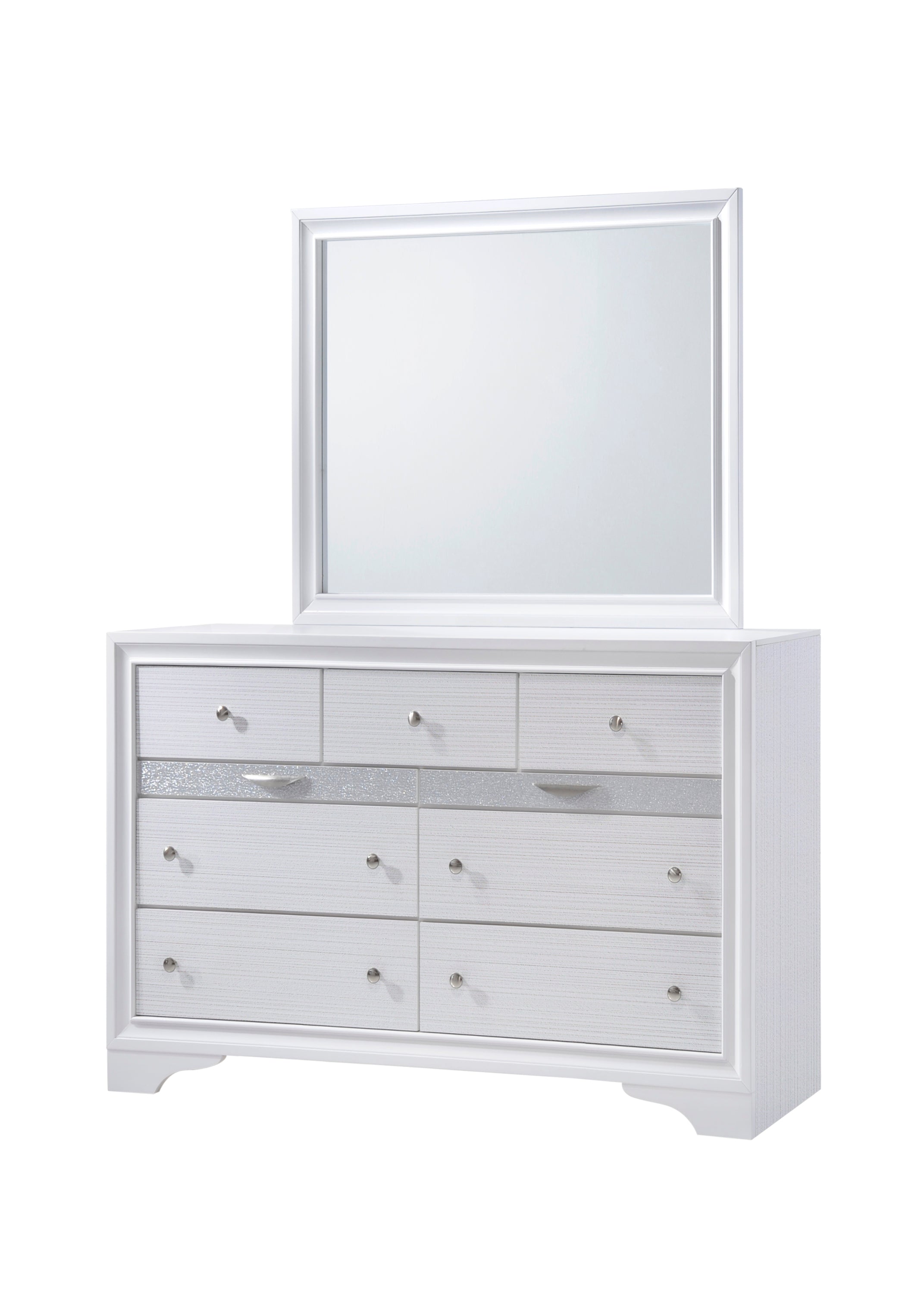 Matrix Traditional 7 Drawer Dresser in White made with Wood