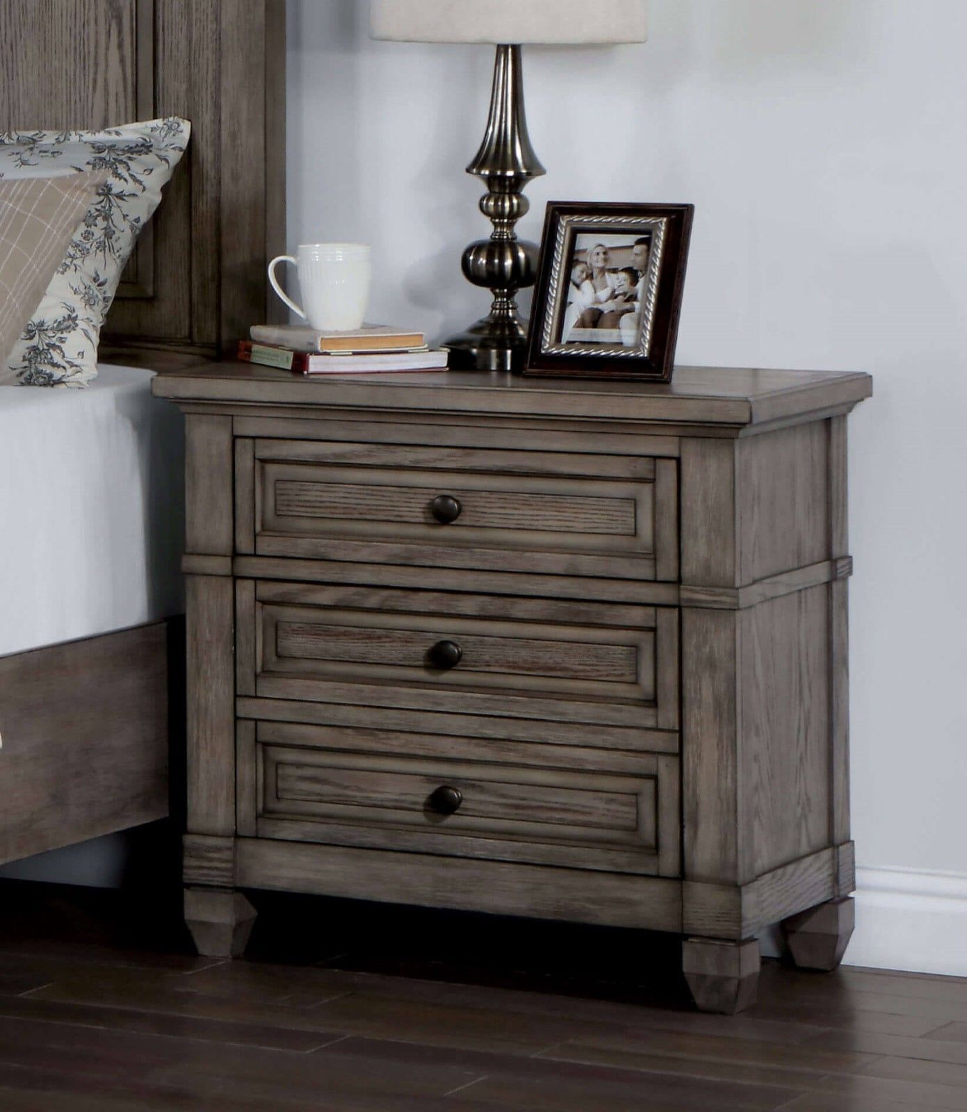 Wire-brushed Finish 1pc Nightstand Warm Gray Color Solid Wood 3-Drawers Bedside Table Transitional Bedroom Furniture